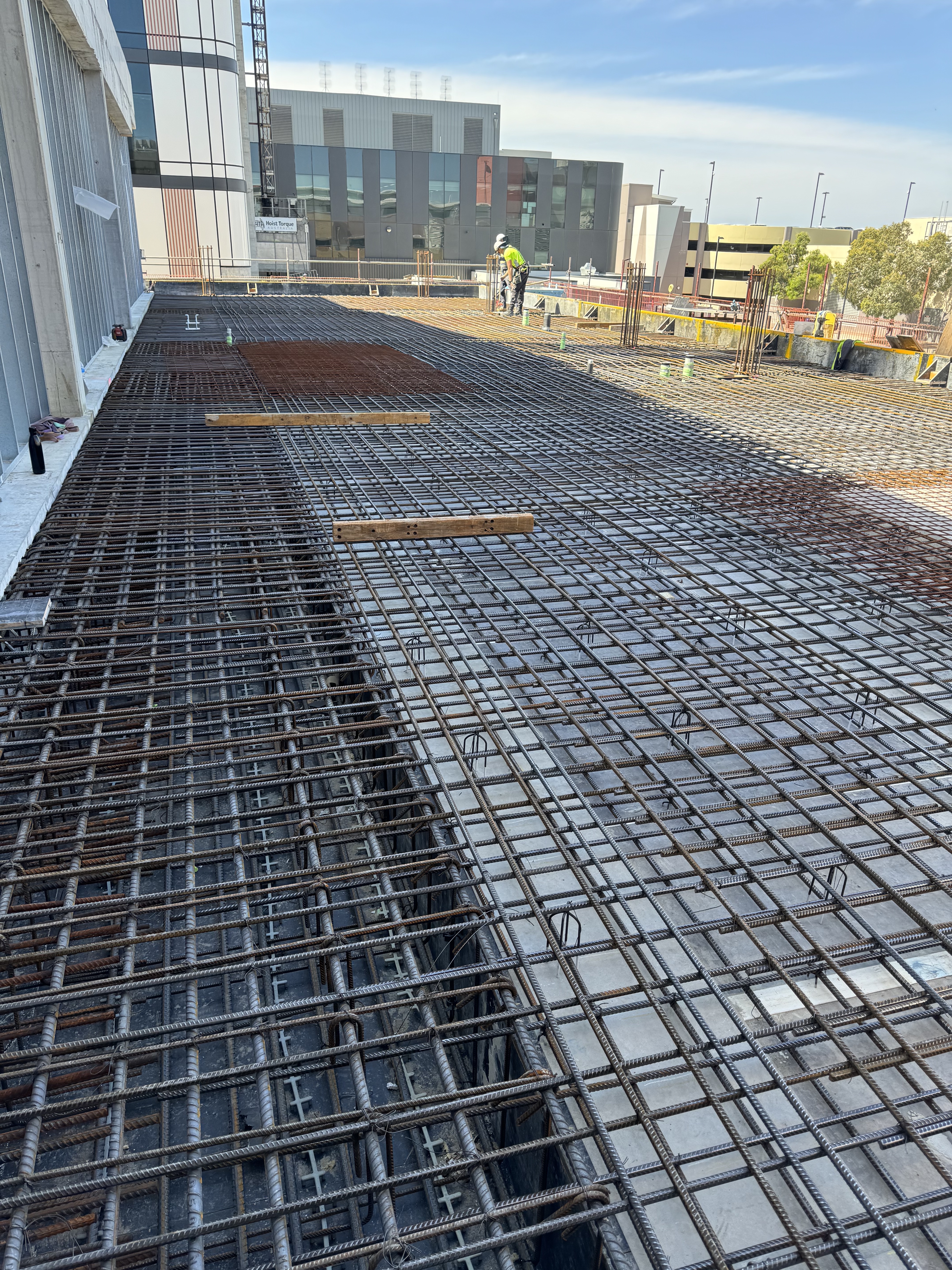 Steelfixing and construction workforce detail